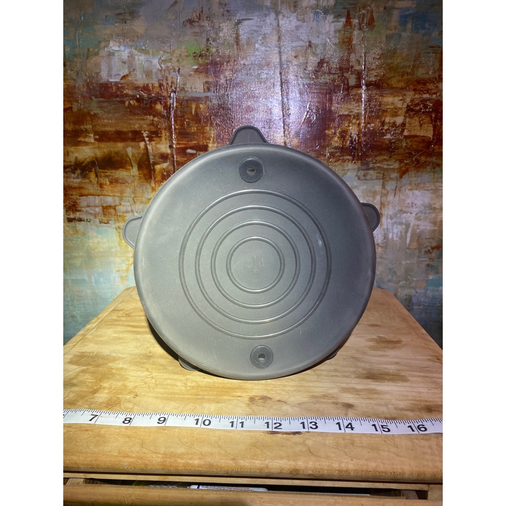 Pampered Chef Gray Insulated Serving Bowl 1 Quart with Silicone Vented Lid